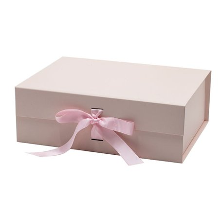 Presentask med lock 28*21*9.5cm med band och magnetisk stängning