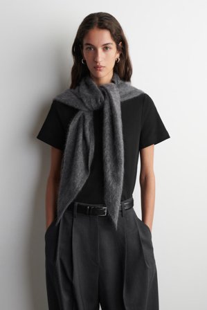 COS Women's Clean Cut T-Shirt in Black