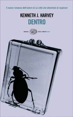 Dentro Kenneth J. Harvey