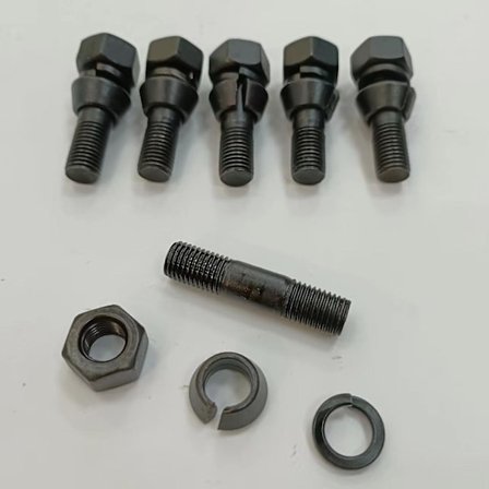 6 stk. av ett sett foran eller bak akselboltsett for Toyota Land Cruiser 75 80-serien Bakakselnavbolt 90116-08325