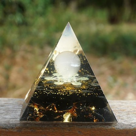 Energigenerator Orgon Pyramid Ametyst Peridot Healing Naturlig krystal Reiki Chakra Generator Orgonite