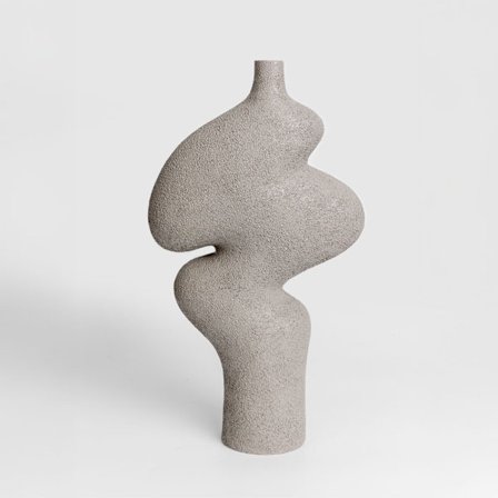 Grå polyresin vase, 13x13x30cm skulpturelt design