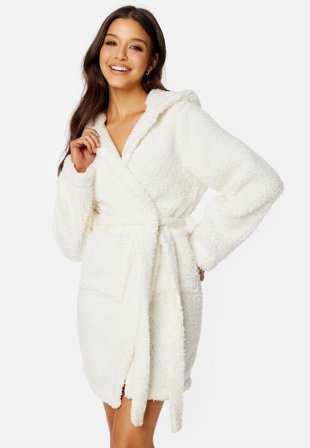 BUBBLEROOM Kinney fluffy robe Offwhite Klær