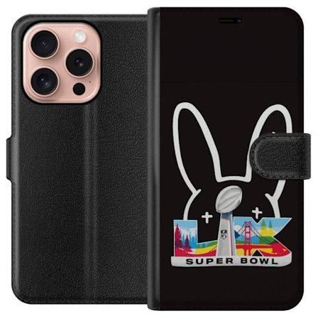 Kompatibel Tegnebogsetui til Apple iPhone 16 Pro Bad Bunny portræt med åben skjorte, tatoveringer og krøllet hår i stilfuld modefotografering