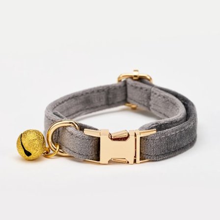 Kattehalsbånd, ensfarvet fløjlshalsbånd til kæledyr med klokke, justerbart halsbånd, egnet til katte, killinger, hvalpe og små hunde.