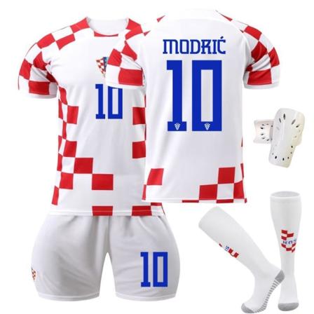 22-23 uusi Kroatian kotipaita nro 10 Modric jalkapalloasu Maailmanmestaruuskilpailujen pelipaita alkuperäisillä sukilla No. 10 with socks + protective