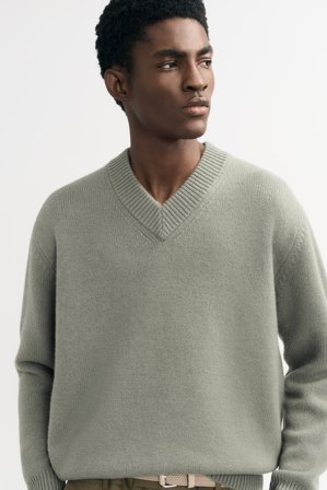 Soft Goat - Men's V-neck - Kaschmirpullover für Herren - M - Sage Green