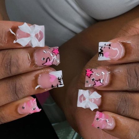 24 st 3D Rosetter Konstgjorda Naglar Fransk Manikyr Tryck På Naglar Stjärna Lösnaglar