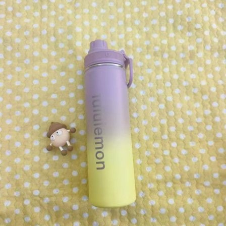Lululemon Back To Life Sportsvannflaske Rustfritt Stål Termokopp 710ml/24oz Fluorescerende Gradient lilla