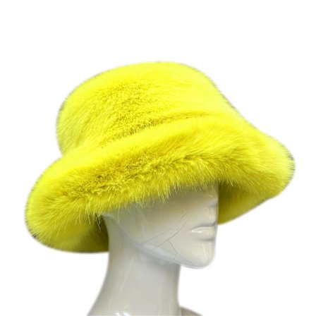 Kvinnors vinterpälsmössa i fuskpäls