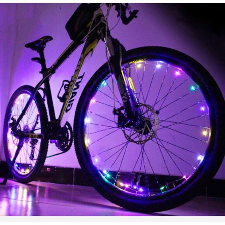 LED-polkupyörän pyöränvalot, värikkäät kirkkauden ja näkyvyyden takaamiseksi