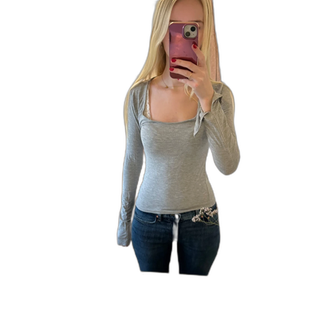 Grå långärmad topp