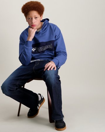 Hummel hmlATLAS HOODIE Blauw Hoodies Jongens - Kids Brand Store