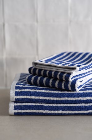 Jotex - Håndklesett 4-pakning Koboltblå/naturhvit - DIXIE - Kjøp Håndklesett hos Jotex