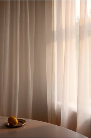 Jotex - Målbestilt Rent Gardin Kritvit - KIRA - Kjøp Gardiner hos Jotex