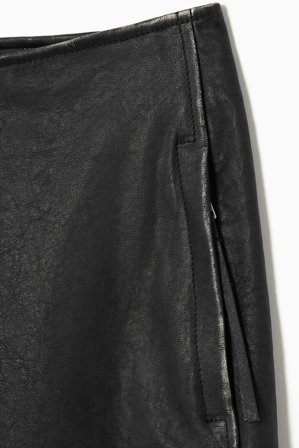 COS Women's Falda Midi Racer De Piel Con Paneles in Negro