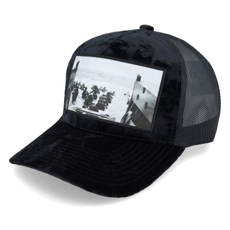 Calza Pennello - Svart trucker Caps - D-day Battle Of Normandy Black A-frame Trucker @ Hatstore