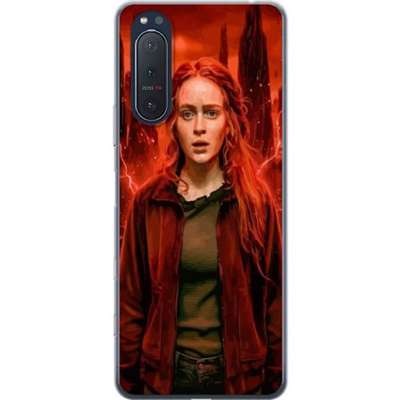Kompatibelt Mobilskal till Sony Sony Xperia 5 II Porträtt av en ung kvinna med rött hår i en apokalyptisk landskap, röda blixtar och mörka klippf