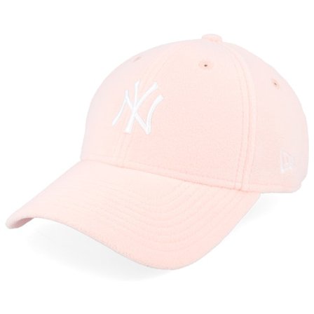New Era - New York Yankees Womens Cosy 9FORTY Pink/White Adjustable Adjustable Pink Cap - MLB @ Hatstore