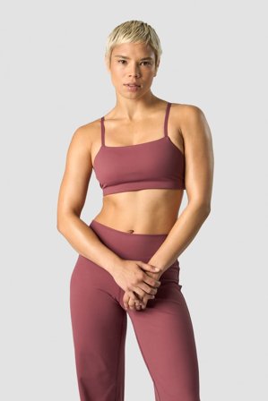 ICANIWILL - Nimble Adjustable Sports Bra Wild Berry - Sport-BH - Dam - Träningskläder från ICIW