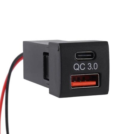 Auton kaksois-USB-laturipistorasia PD-tyyppinen C-sovitin QC 3.0 -pikalaturille