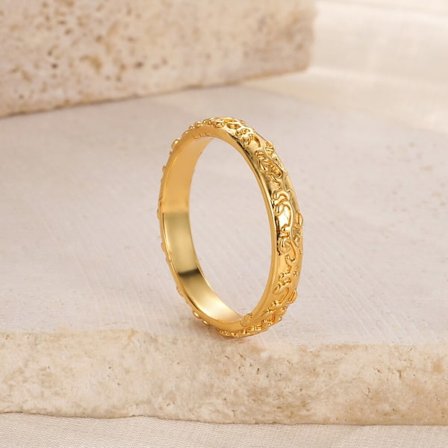 Rostfritt stål Guld Färg Ringar För Kvinnor Män Minimalism Smycken Söta Enkla Hjärt Ringar Bröllopspresenter Gratis Frakt