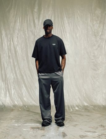 Isnurh Isnurh Basement Relax Fitted T-Shirt - Black - XL