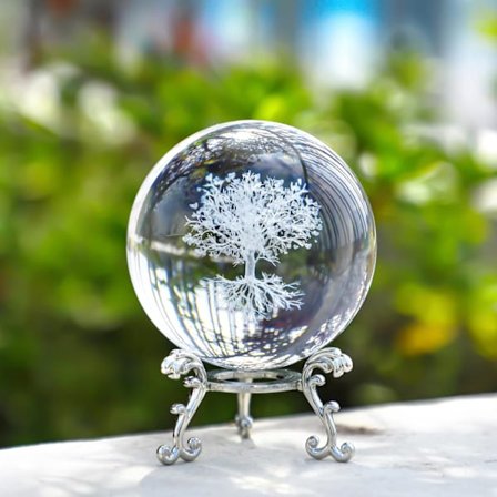 60mm Træ af Livet Klar Krystalkugle med Stativ, K9 Glas Dekorativ Kugle, 3D Laser Fengshui Glas Kugle Hjemmedekoration