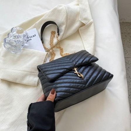 Kedjeväskor Underarmsväska SVART black