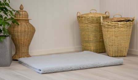 Fiberpels Vetbed Hundeteppe - Lysegrå