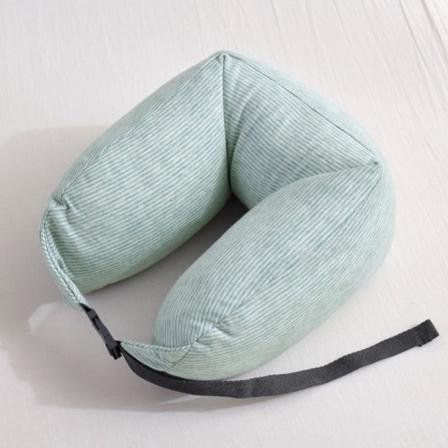 Pehmeä mukava matkatyyny Kevyt Tianzhu-puuvillainen U-muotoinen puhdaspuuvillainen kaulatyyny Green stripes 17*67cm