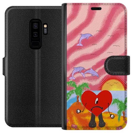 Kompatibel Tegnebogsetui til Samsung Galaxy S9+ Bad Bunny i en farverig quiltet jakke med hjertemønster og solbriller i moderne gade stil