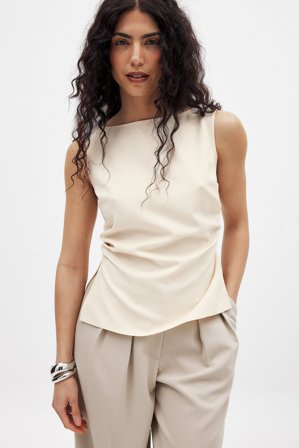 NA-KD - Ruched Waist Sleeveless top - Rynkete topper - Beige - EU 44