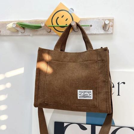 Kvinnors Canvas Casual Tote Bag Retro Art Canvas Crossbody-väskor för kvinnor Manchester Dragkedja Handväskor Lyx Designer Sac Brown