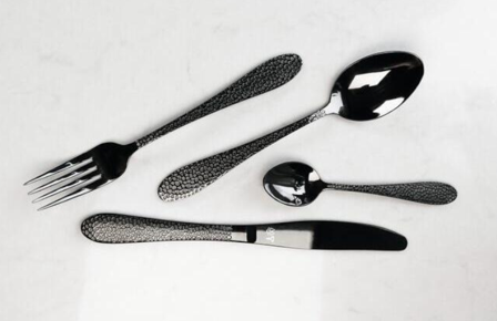 Vargen & Thor Frost-Onyx Bestikksett 16-deler Svart