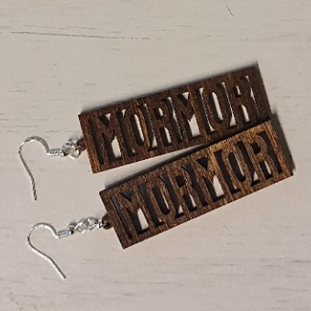 Mormor örhängen i trä perfekt present