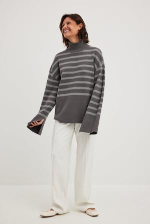 Victoria Quitzau x NA-KD Pull en maille à col roulé et rayures - Pull col roulé - Gris,Stripe - Small/Medium