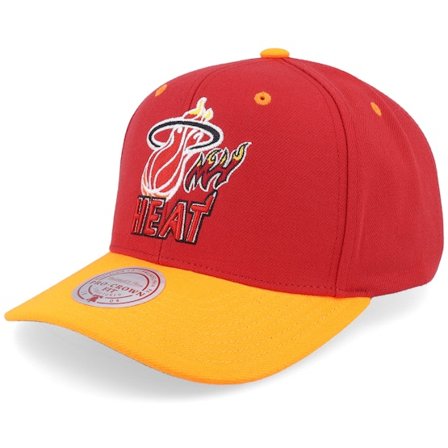 Mitchell & Ness - NBA Rouge adjustable Casquette - Miami Heat All In 2.0 Pro Red/Yellow Adjustable @ Hatstore