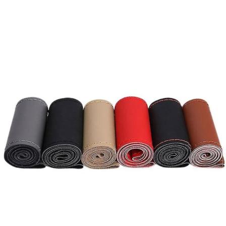 Nahkaohjauspyörän suojus kuorma-autoille ja busseille, hengittävä ja liukumaton muotoilu, pehmeä ja mukava nahka Musta Punainen viiva Täysi