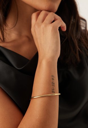 BY JOLIMA Tube Bangle Gold Onesize