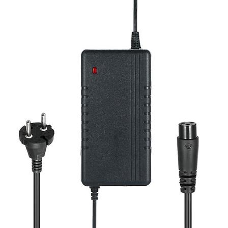 2024 54,6v 2a elektrisk scooterlader, litium-ion batterilader, 3-hulls in-line-kontakt, passer til Kugoo M4 elektrisk scooter (DPD)