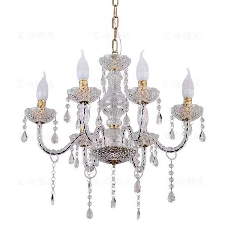 Kristallvit innfelt taklampe med hvit metallramme med klar glassstang og klare akrylkrystaller og perler som glitrer som