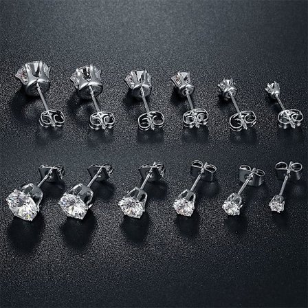 Ett set med 6 par silverörhängen infattade med zirkonstenar