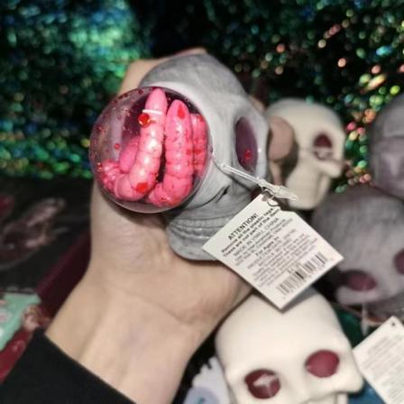 Goottilainen nipistys aistinvarainen kallo pää fidget lelu purista stressiä aikuisten tuuletusaukko puristava lelu Halloween kauhu white