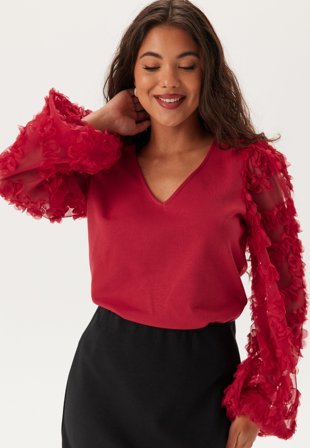 Happy Holly - 3D Floral Sleeve V-neck Top - 48/50