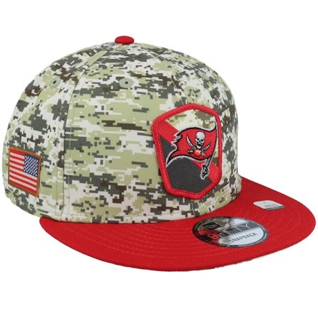 New Era - NFL Camo snapback Czapka Z Daszkiem - Tampa Bay Buccaneers 9FIFTY NFL Salute To Service 23 Camo Snapback @ Hatstore