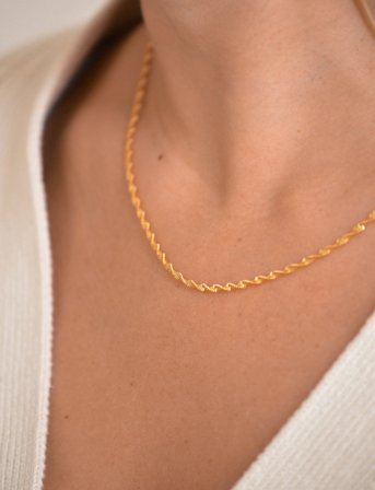 Syster P Herringbone Twisted Necklace - Gold - ONE SIZE