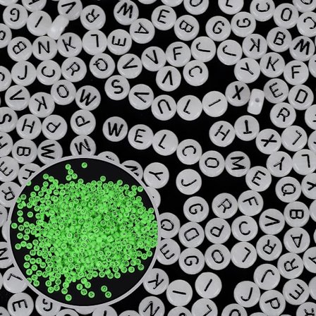 300 st självlysande akrylpärlor Svarta bokstäver Glow In The Dark Bulk Beads Alfabet Runda Lösa Pärlor För Armband Halsband(A)