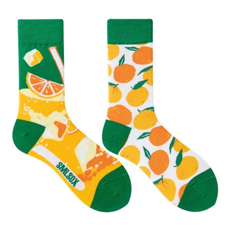 5 par Många stilar av AB-strumpor asymmetriska kreativa trendiga strumpor roliga par mandarinanka färgade mellanhöga strumpor