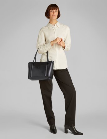 Calvin Klein Ck Linn Medium Shopper - Black - ONE SIZE